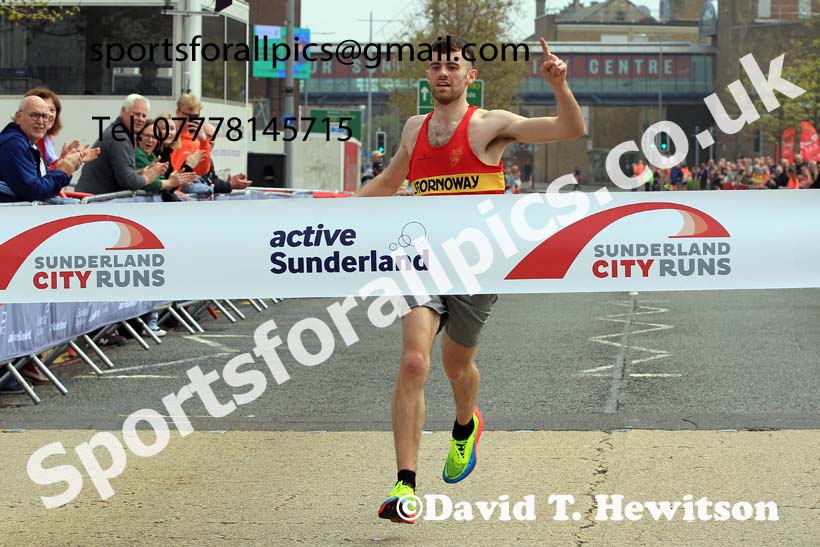 Sunderland City Hal Marathon, 2023 Sunderland City 10k and Half Marathon. Photo: David T. Hewitson/Sports for All Pics